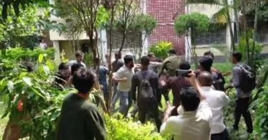 ইবিতে মীমাংসার পরই ফের সংঘর্ষ, প্রক্টরসহ আহত কয়েকজন