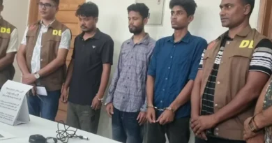 গ্রাহকের আঙুলের ছাপ নিয়ে সিম তুলে বিক্রির অভিযোগ, গ্রেফতার ৩