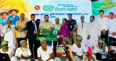 হাটহাজারীতে ১২০০ কৃষকের মাঝে কৃষক কার্ড বিতরণ করলেন মীর হেলাল