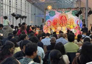জার্মানিতে শারদীয় দুর্গোৎসব: মণ্ডপে মণ্ডপে ভক্তদের ভিড়