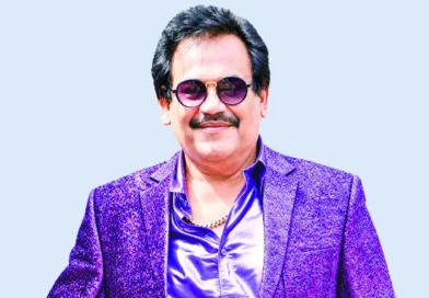 ৩-৪ ঘণ্টার মধ্যেই গানটি লেখা হলো