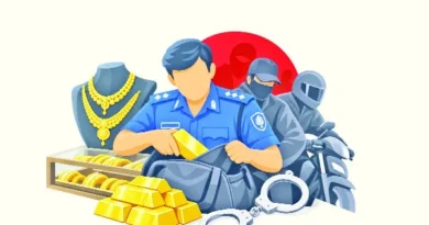 সোনা ছিনতাই চক্রে পুলিশ কর্মকর্তা