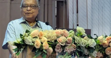‘অর্থনীতি এবার নদীতে পড়তে পারে’