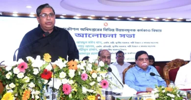 গঠনমূলক সমালোচনাকে সরকার স্বাগত জানায়: মঈন খান গঠনমূলক সমালোচনাকে সরকার স্বাগত জানায়: মঈন খান